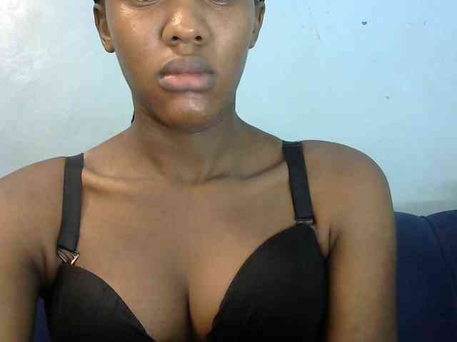 Trisha254 webcam