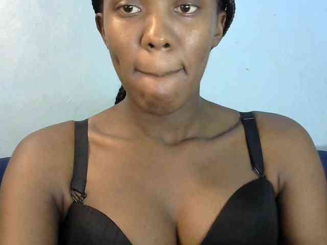 Trisha254 webcam