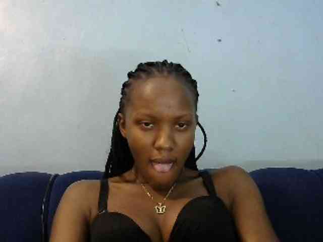 Trisha254 webcam