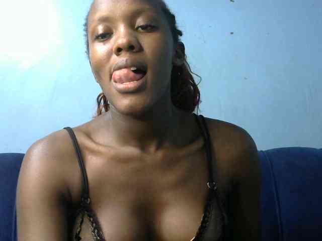 Trisha254 webcam