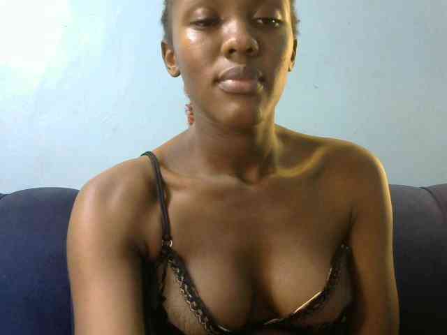 Trisha254 webcam