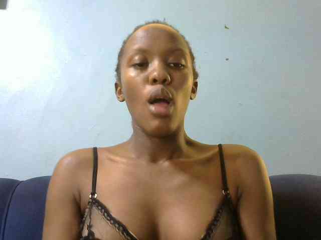 Trisha254 webcam