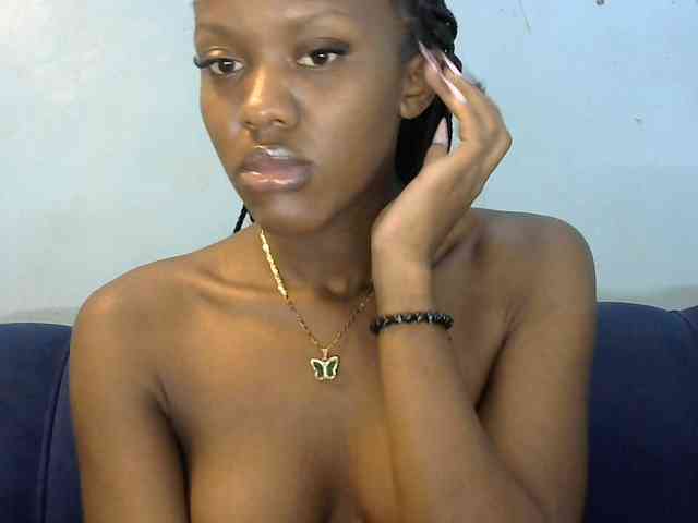 Trisha254 webcam