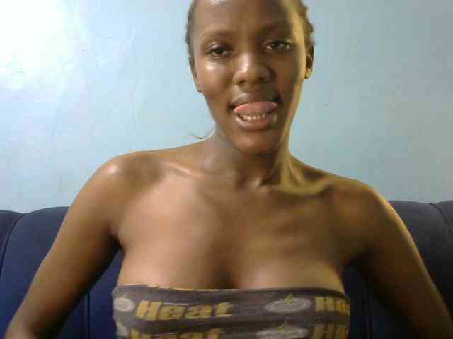 Trisha254 webcam