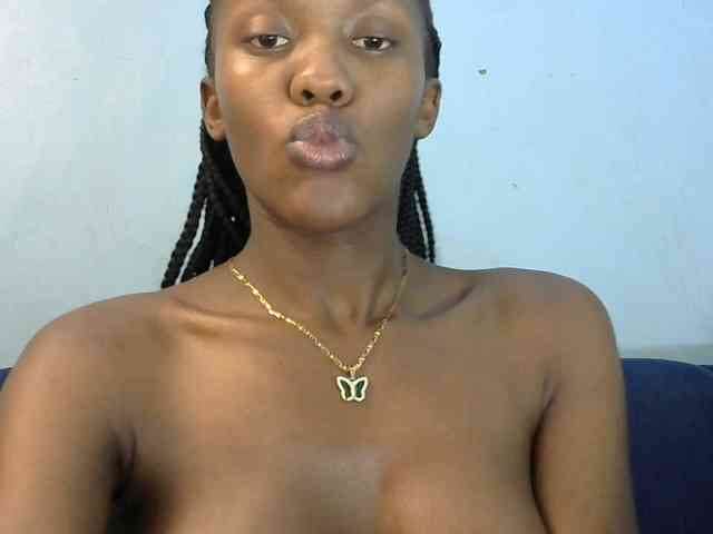 Trisha254 webcam