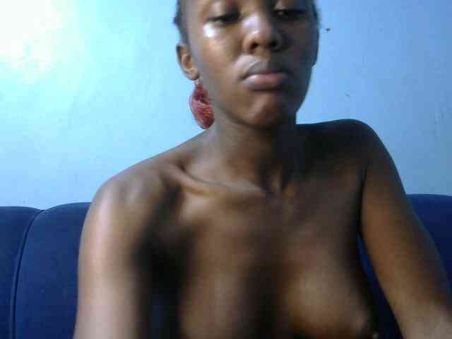 Trisha254 webcam
