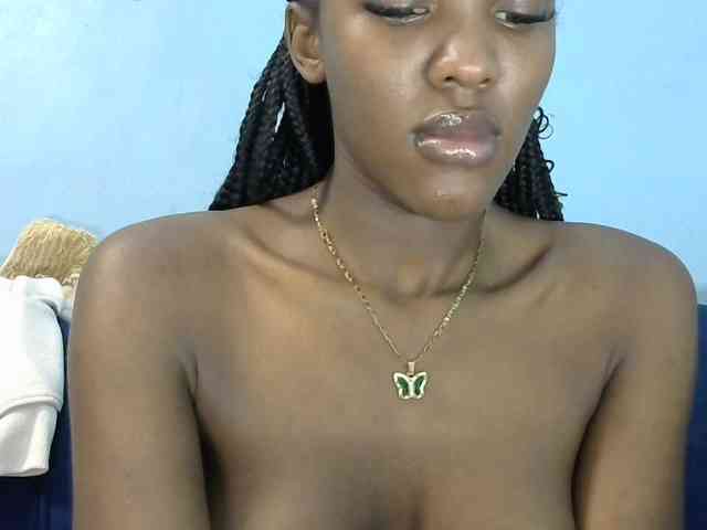 Trisha254 webcam