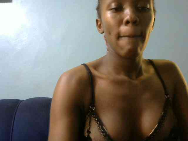 Trisha254 webcam