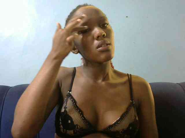 Trisha254 webcam