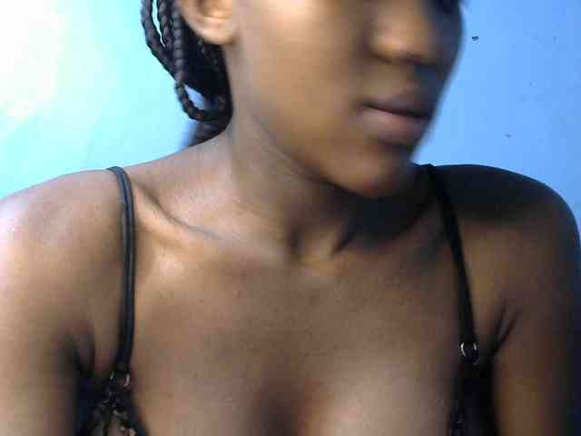 Trisha254 webcam