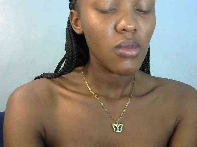 Trisha254 webcam