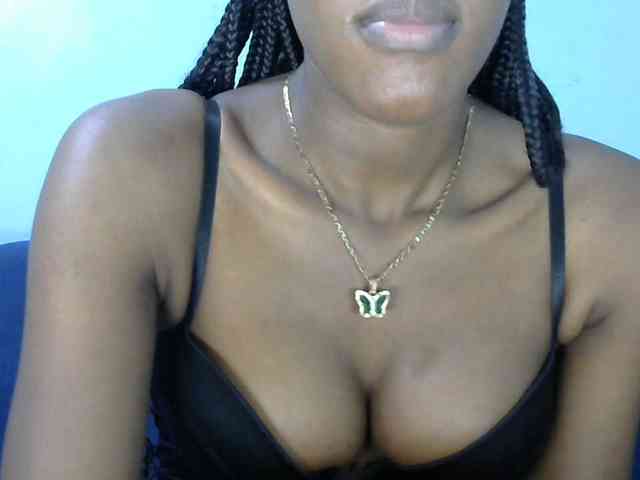 Trisha254 webcam