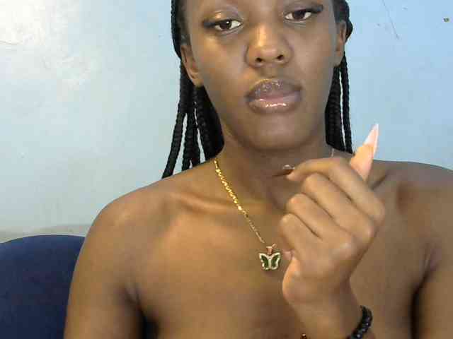 Trisha254 webcam