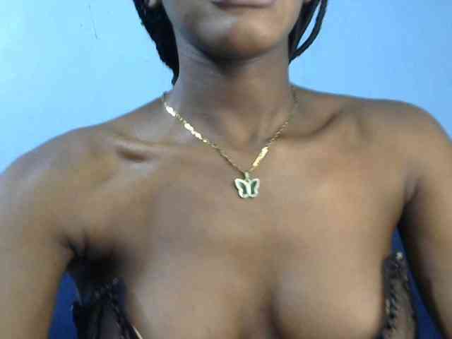 Trisha254 webcam