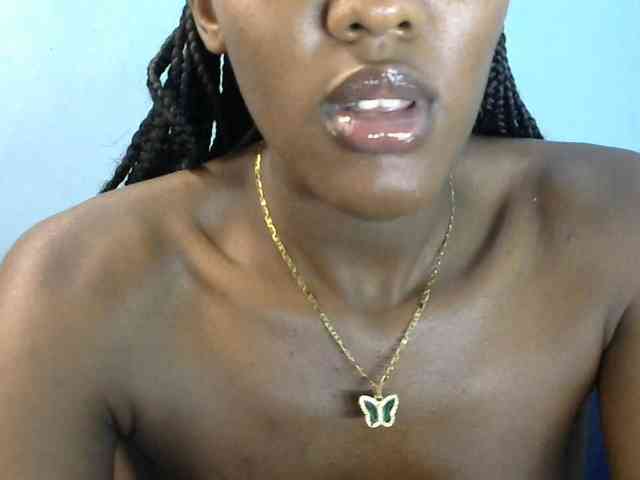 Trisha254 webcam