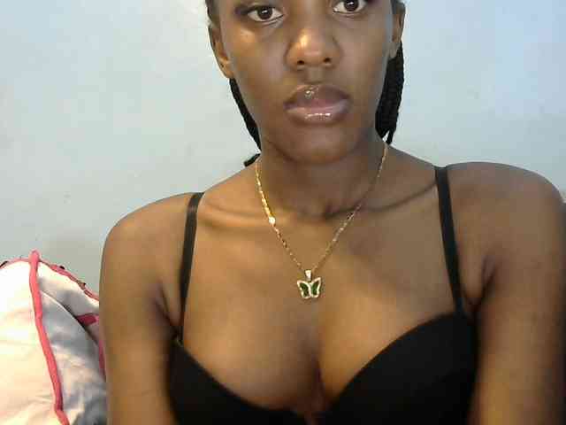 Trisha254 webcam