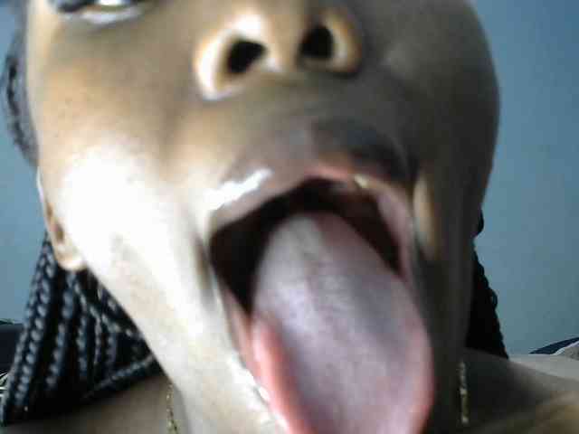 Trisha254 webcam