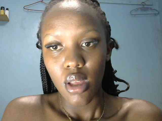 Trisha254 webcam