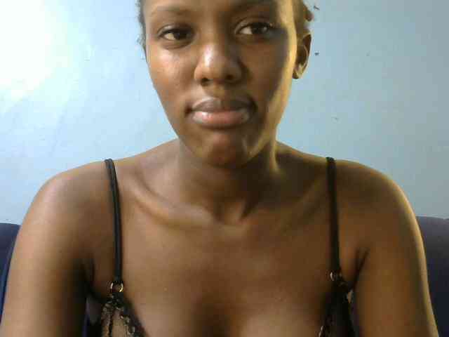 Trisha254 webcam