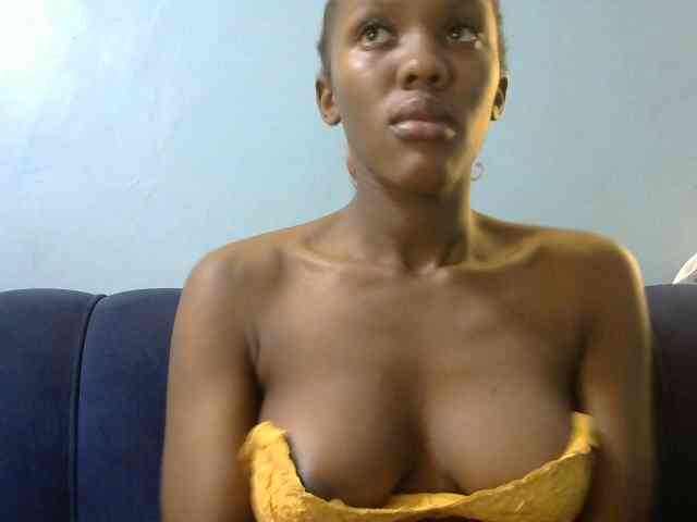 Trisha254 webcam