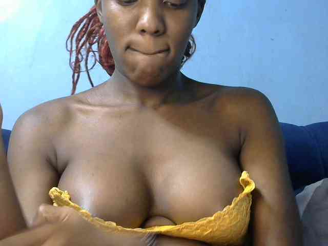 Trisha254 webcam