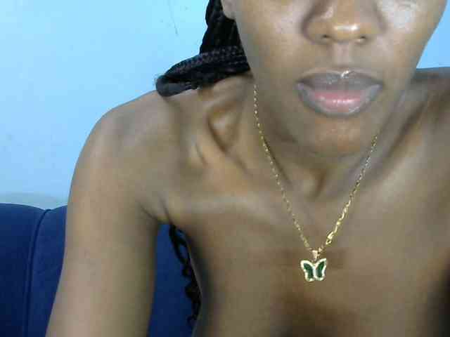 Trisha254 webcam