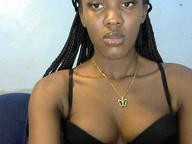 Trisha254 webcam