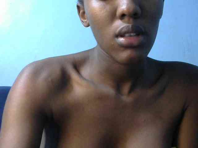Trisha254 webcam