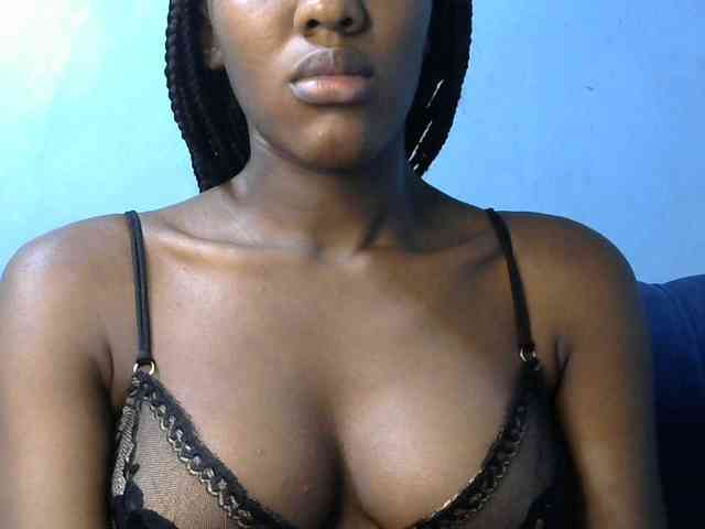 Trisha254 webcam