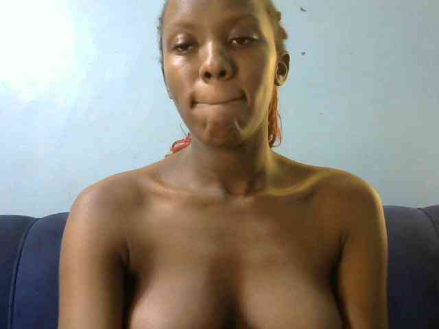 Trisha254 webcam