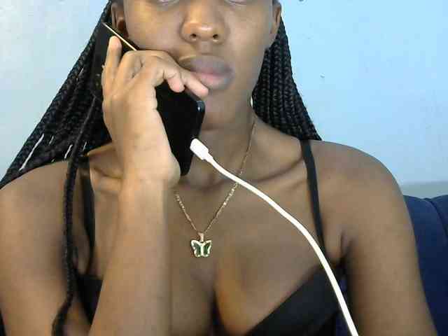Trisha254 webcam