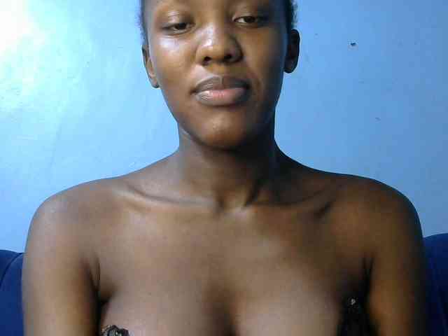 Trisha254 webcam