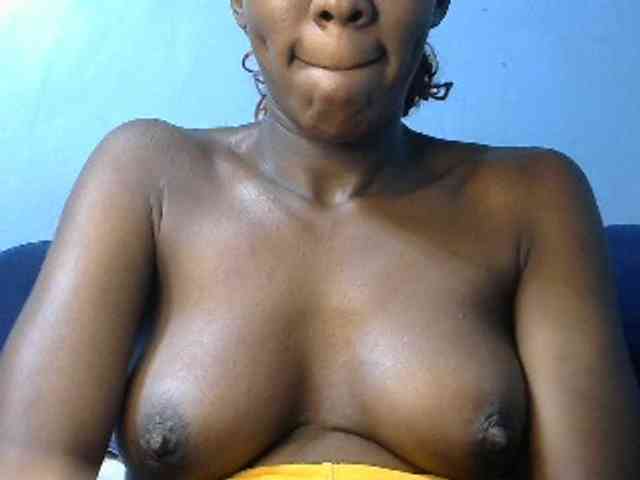 Trisha254 webcam