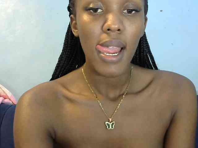 Trisha254 webcam