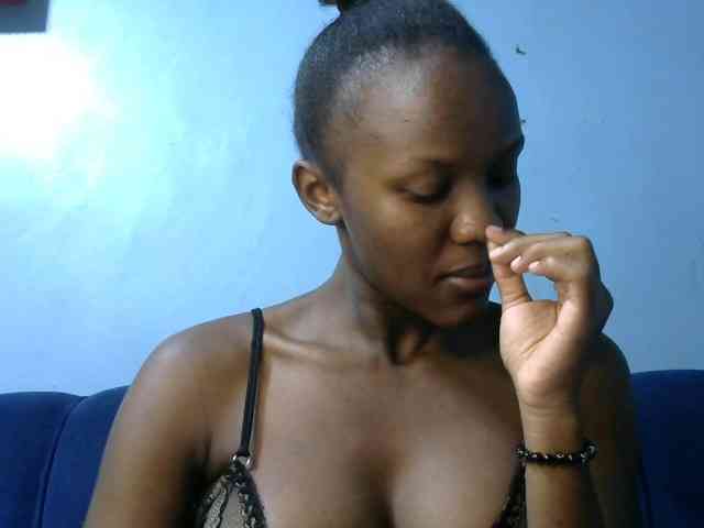 Trisha254 webcam