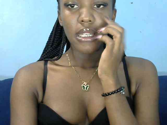 Trisha254 webcam