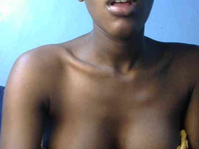 Trisha254 webcam