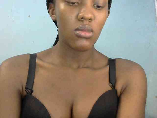 Trisha254 webcam