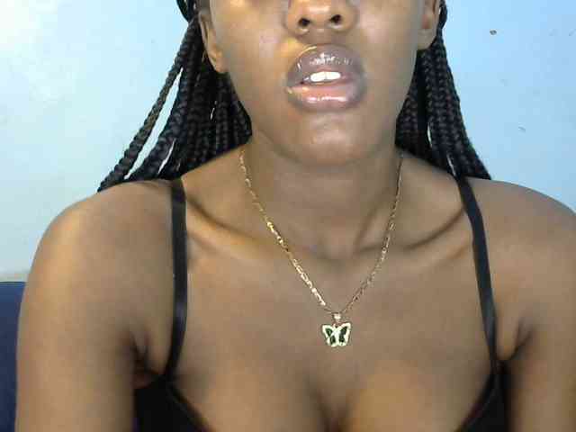 Trisha254 webcam