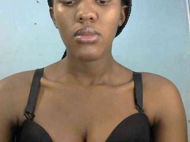Trisha254 webcam