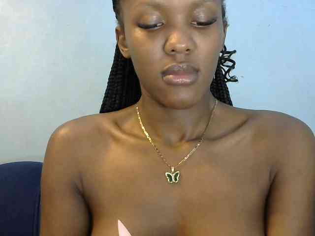 Trisha254 webcam