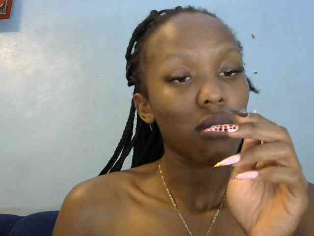Trisha254 webcam
