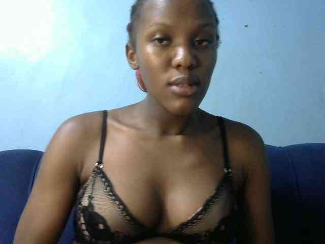Trisha254 webcam