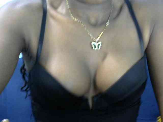 Trisha254 webcam