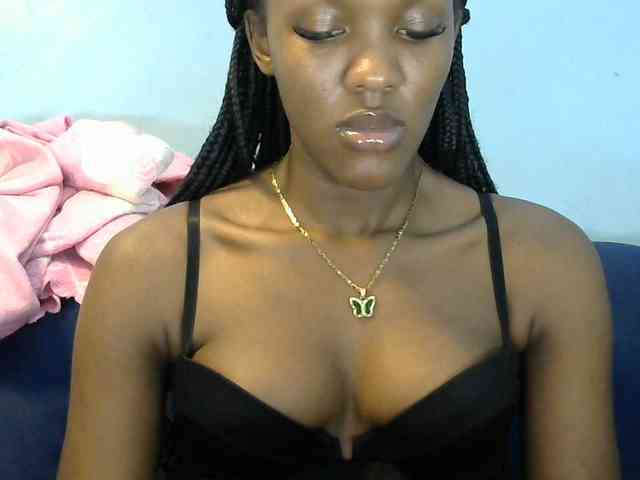 Trisha254 webcam