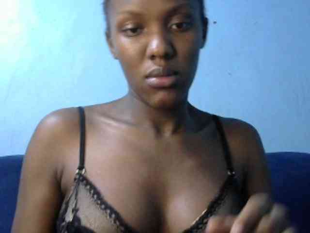 Trisha254 webcam