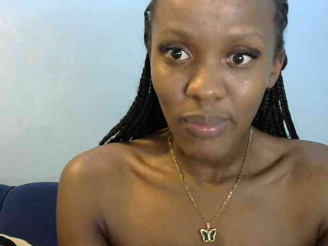 Trisha254 webcam