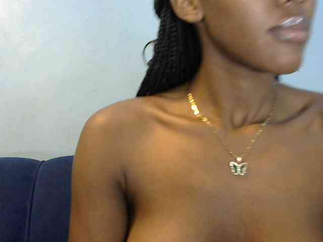 Trisha254 webcam