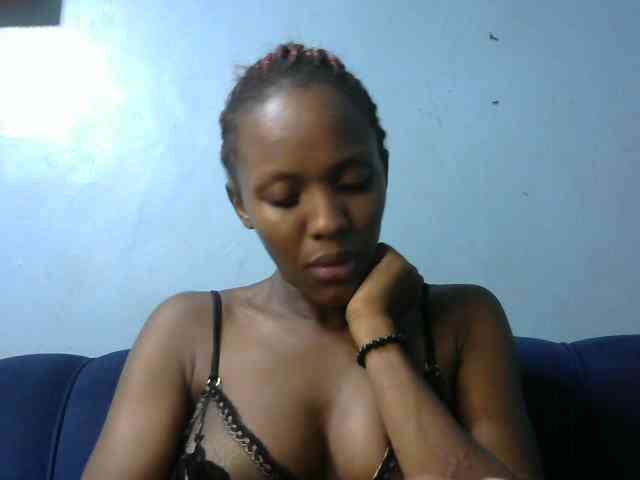 Trisha254 webcam