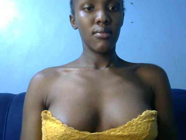 Trisha254 webcam